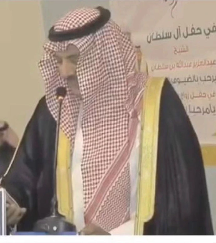 من قصائد الشاعر خضران بن فيحان البديري في الشيخ عبدالعزيز بن عبدالله بن سلطان